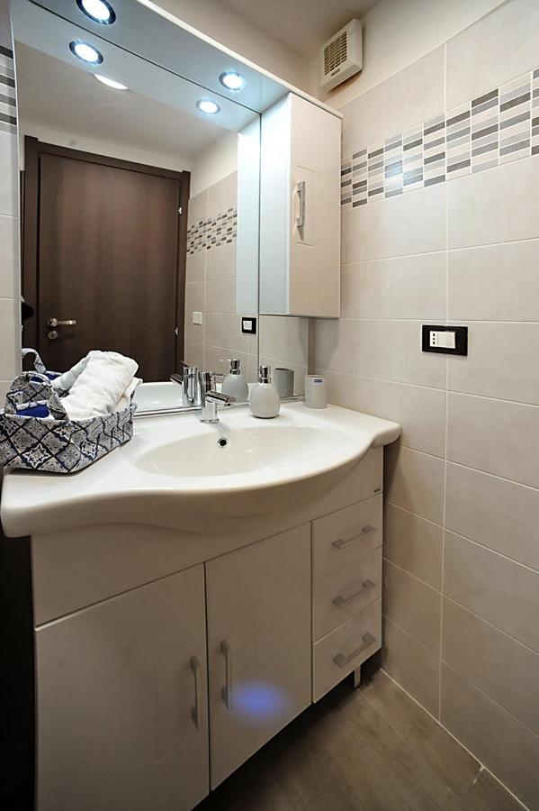 Cozy Studio In Turin City Center By Wonderful Italy Pokój zdjęcie